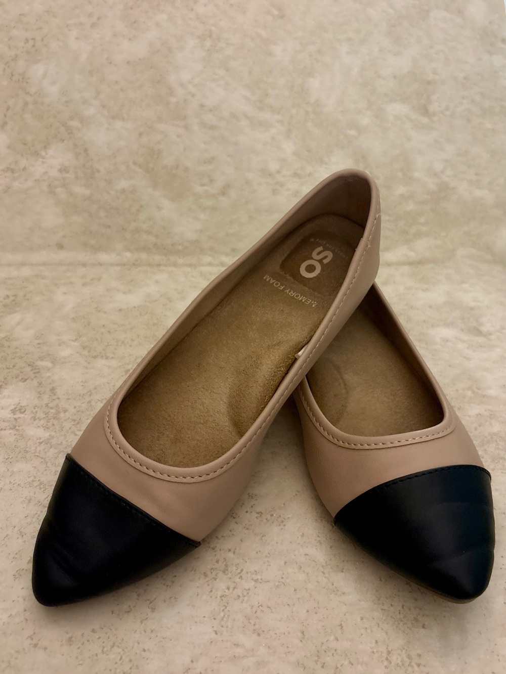 SO Nude and Black Pointed Toe Ballet Flats